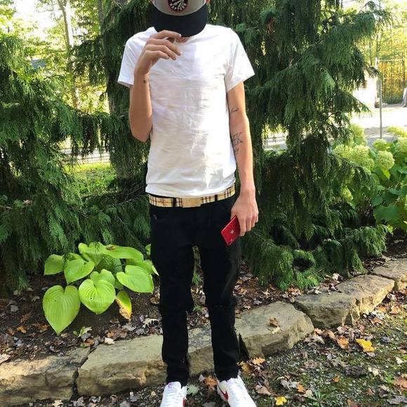 Meet your Posher, Kieran - Picture 1 of 1